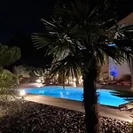 فندق مبيت وإفطار Le Relais Des Chevaliers 