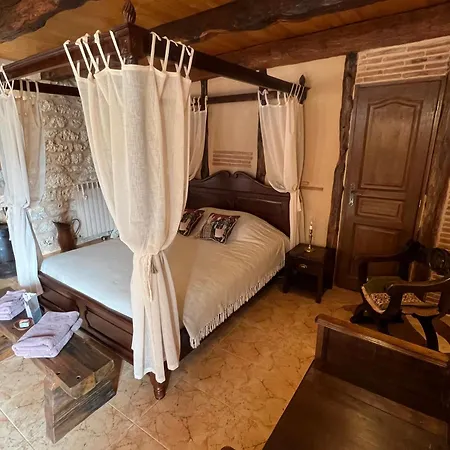 Le Relais Des Chevaliers 