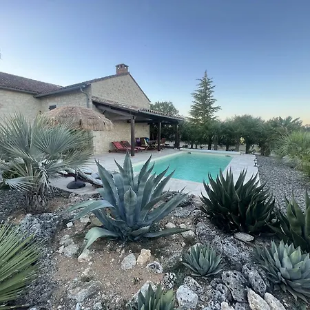 Le Relais Des Chevaliers 